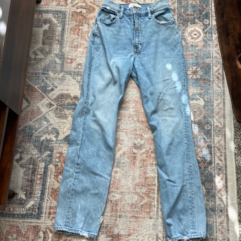 light blue 90s curve love jeans